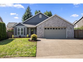 14902 SMITH ROCK Ave Ne, Aurora, OR 97002