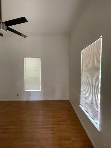 208 Medina ST, Austin, TX 78702