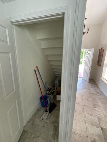 208 Medina ST, Austin, TX 78702