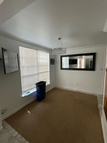 208 Medina ST, Austin, TX 78702