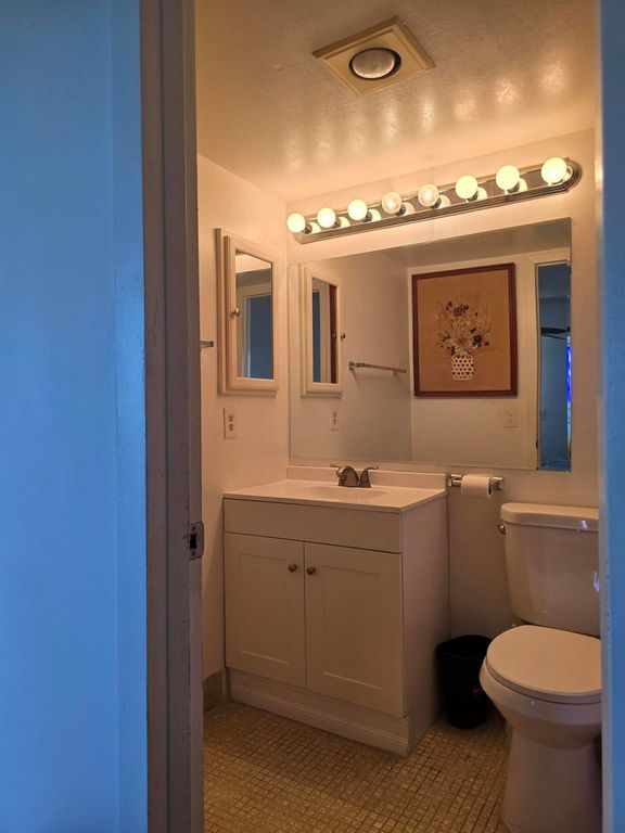 Image 13 of property listing at 41 Brighton A, Boca Raton, FL 33434