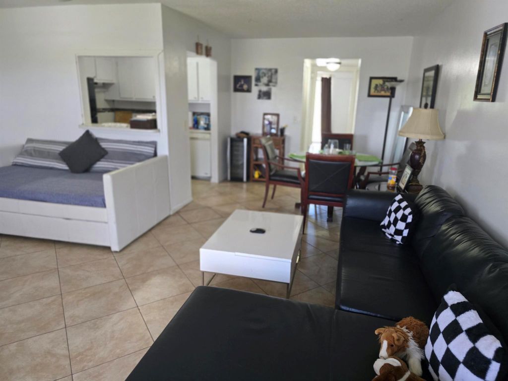 Image 3 of property listing at 41 Brighton A, Boca Raton, FL 33434
