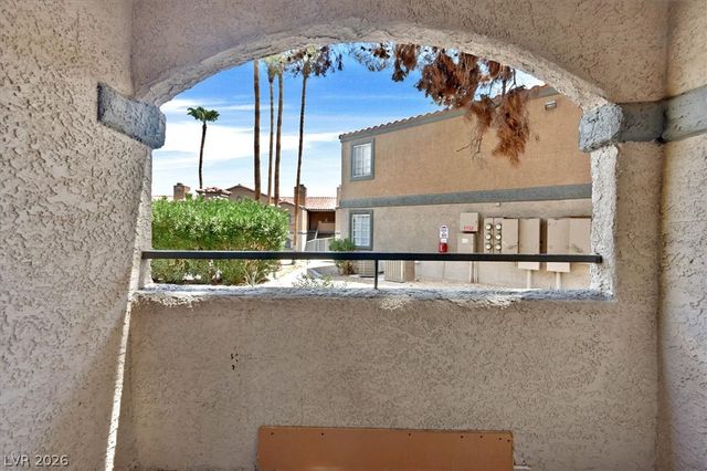 220 Mission Newport Lane 105, Las Vegas, NV 89107