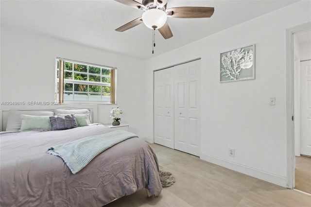 2403 SW 12th Ct, Deerfield Beach, FL 33442