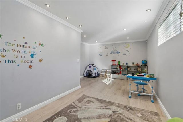 12643 Elkwood Street, North Hollywood, CA 91605