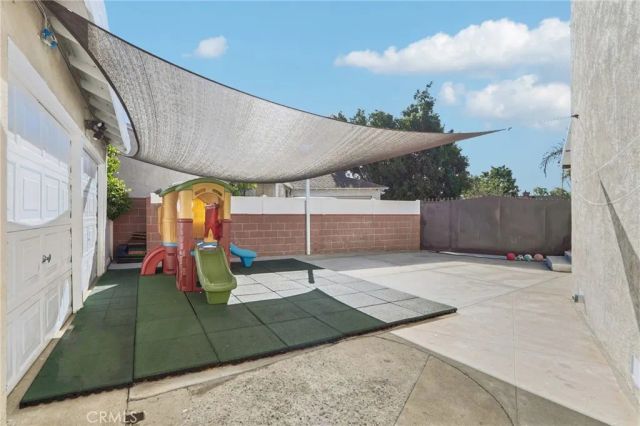 12643 Elkwood Street, North Hollywood, CA 91605
