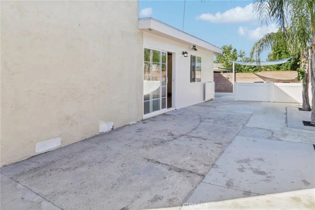12643 Elkwood Street, North Hollywood, CA 91605