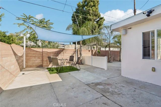 12643 Elkwood Street, North Hollywood, CA 91605