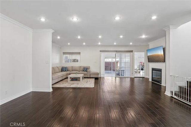 12643 Elkwood Street, North Hollywood, CA 91605