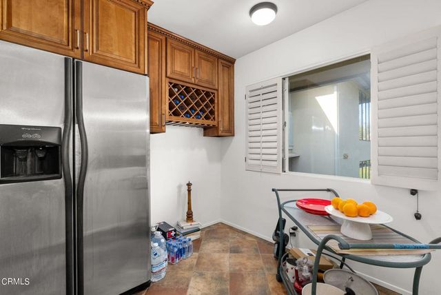 945 S Orange Grove Boulevard E, Pasadena, CA 91105