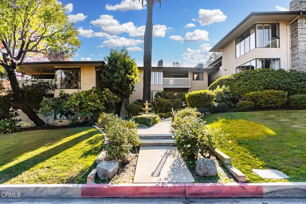 945 S Orange Grove Boulevard E, Pasadena, CA 91105