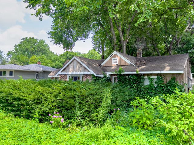 509 N Washington Street, Westmont, IL 60559
