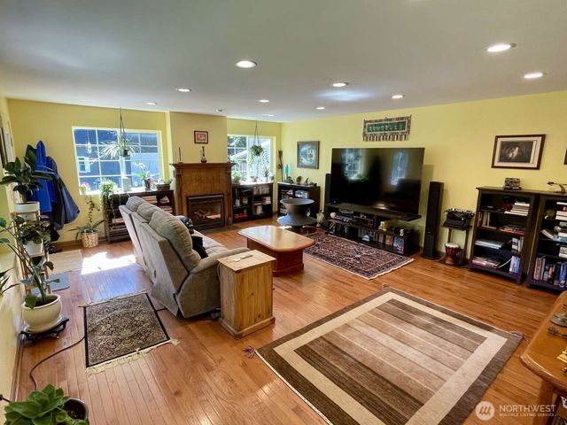 2497 Goss Ridge Road, Freeland, WA 98249