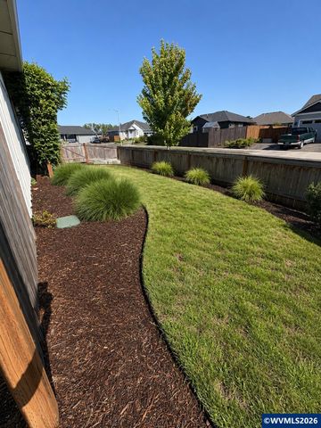 2611 Riverstone Lp NE, Albany, OR 97321