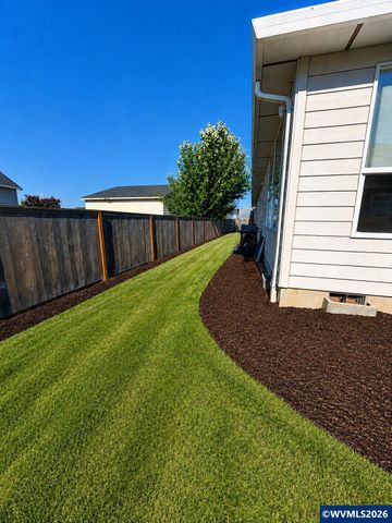 2611 Riverstone Lp NE, Albany, OR 97321