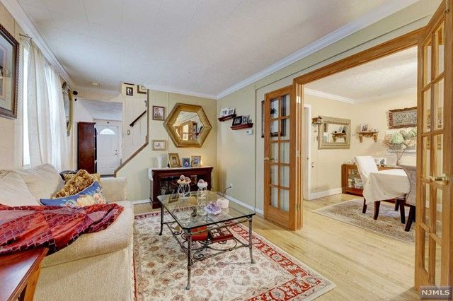 244 Sussex Road, Wood Ridge, NJ 07075