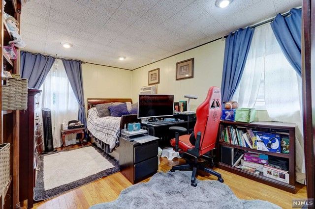 244 Sussex Road, Wood Ridge, NJ 07075