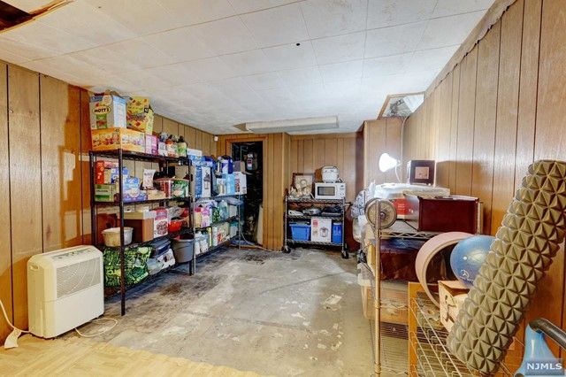 244 Sussex Road, Wood Ridge, NJ 07075