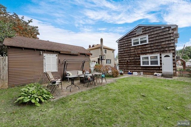 244 Sussex Road, Wood Ridge, NJ 07075