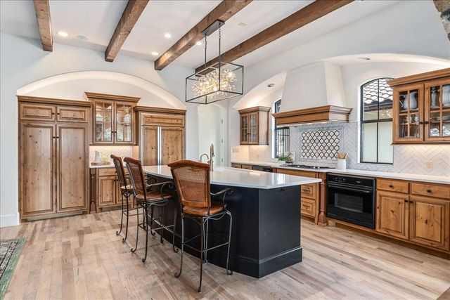 2808 & 2804 Fall Creek Estates DR, Spicewood, TX 78669