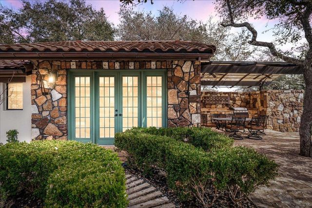 2808 & 2804 Fall Creek Estates DR, Spicewood, TX 78669