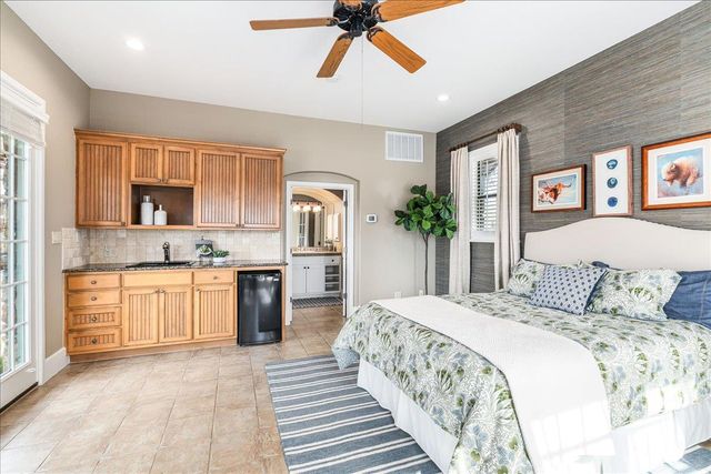 2808 & 2804 Fall Creek Estates DR, Spicewood, TX 78669