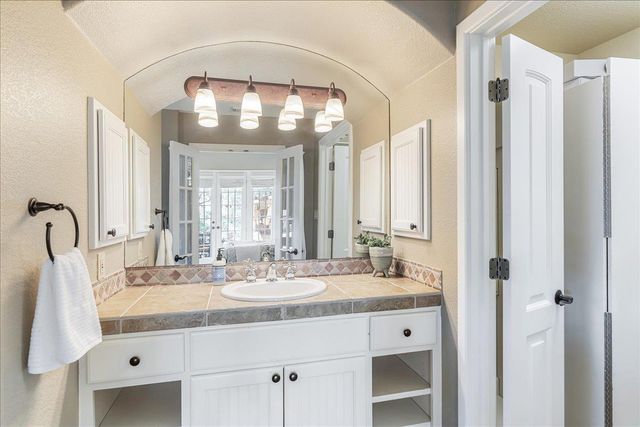 2808 & 2804 Fall Creek Estates DR, Spicewood, TX 78669