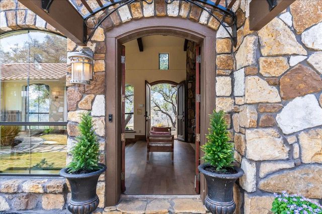 2808 & 2804 Fall Creek Estates DR, Spicewood, TX 78669