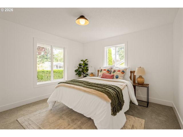 10114 N CALHOUN Ave, Portland, OR 97203