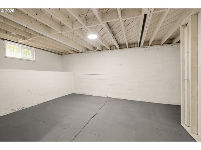 10114 N CALHOUN Ave, Portland, OR 97203