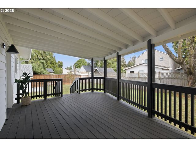 10114 N CALHOUN Ave, Portland, OR 97203