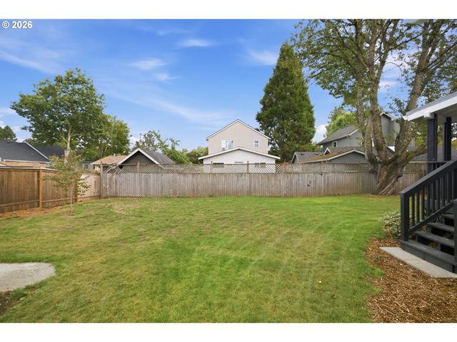 10114 N CALHOUN Ave, Portland, OR 97203