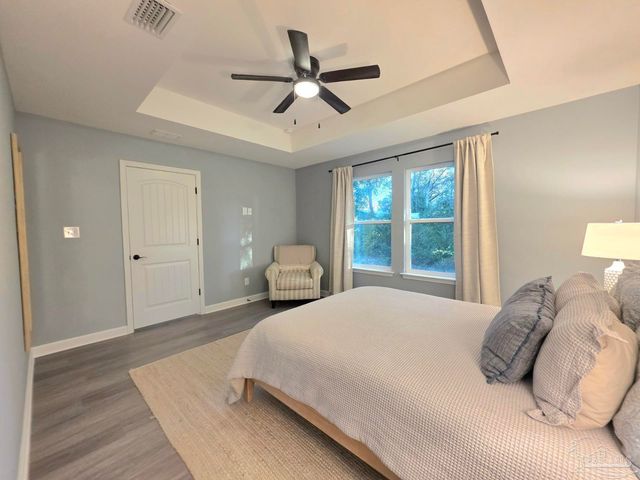 7701 Pontiac Dr, Pensacola, FL 32506