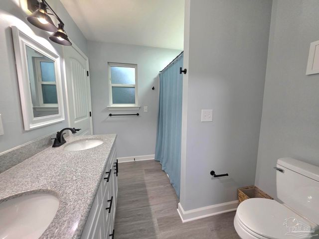 7701 Pontiac Dr, Pensacola, FL 32506