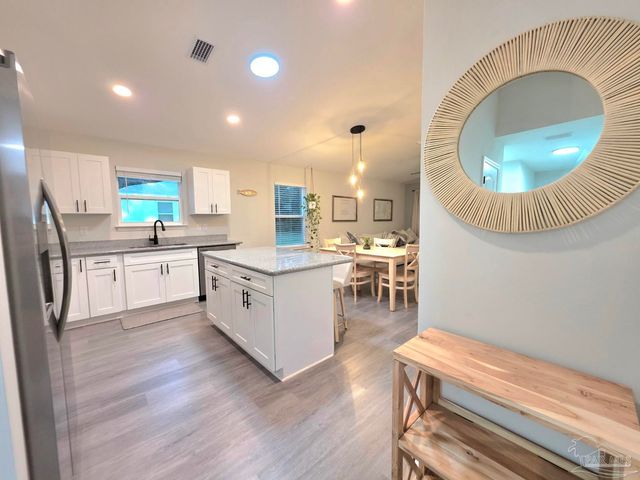 7701 Pontiac Dr, Pensacola, FL 32506