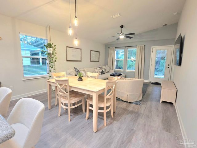 7701 Pontiac Dr, Pensacola, FL 32506