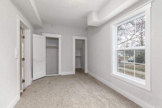 614 Chestnut Street, Leavenworth, KS 66048