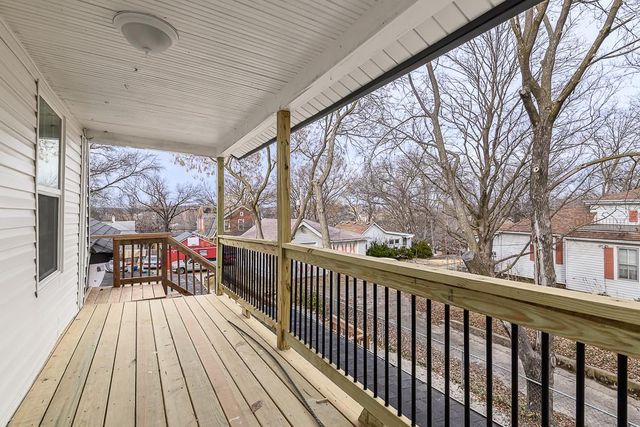 614 Chestnut Street, Leavenworth, KS 66048