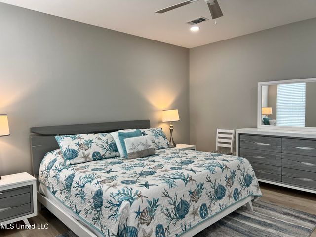 1211 Ocean View Drive, Gulfport, MS 39507