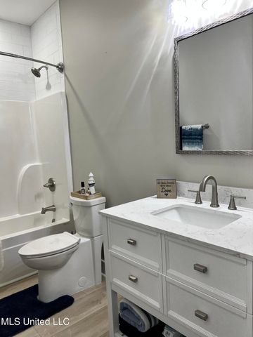 1211 Ocean View Drive, Gulfport, MS 39507