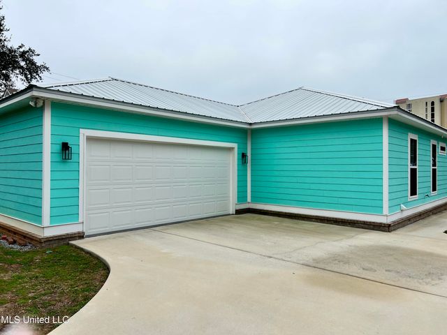1211 Ocean View Drive, Gulfport, MS 39507