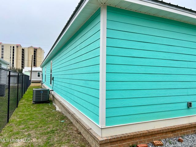 1211 Ocean View Drive, Gulfport, MS 39507