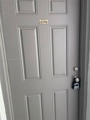 10403 N Kendall Dr A209, Miami, FL 33176