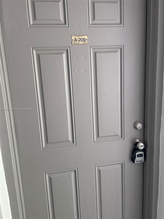 10403 N Kendall Dr A209, Miami, FL 33176