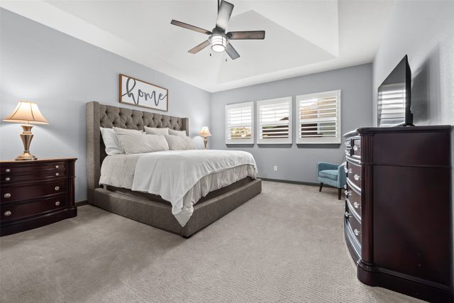 950 Mistletoe Drive, Lantana, TX 76226