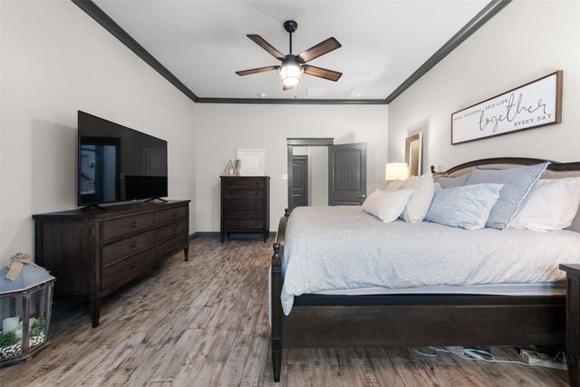 950 Mistletoe Drive, Lantana, TX 76226