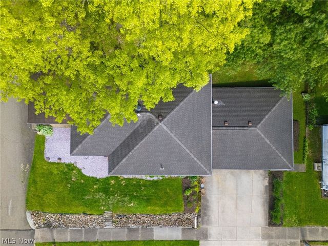 330 Tuscarawas Street NE, Navarre, OH 44662