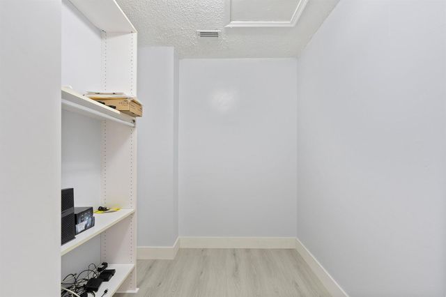 350 Club Circle 208, Boca Raton, FL 33487