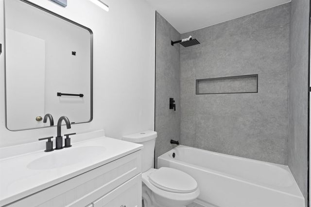 350 Club Circle 208, Boca Raton, FL 33487