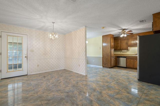 2800 Brassie Circle, Navarre, FL 32566